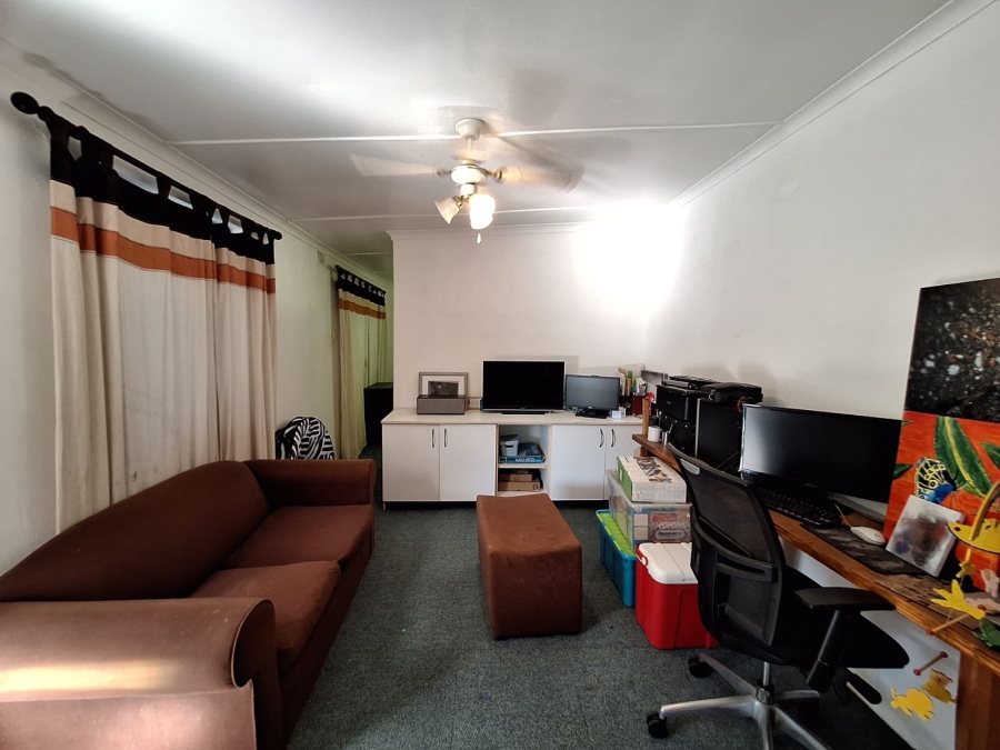 3 Bedroom Property for Sale in Thornton Western Cape